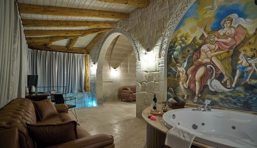 Panoramic Suite, Fireplace, City View