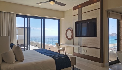 Panoramic Penthouse