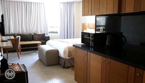 Deluxe Studio Suite