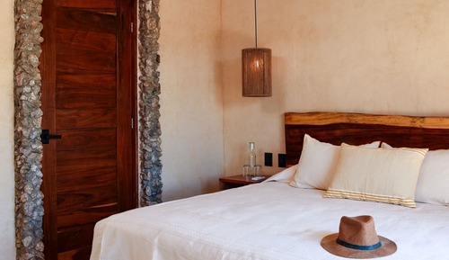 Romantic Room, City View