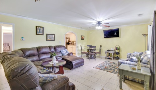 House (2 Bedrooms)