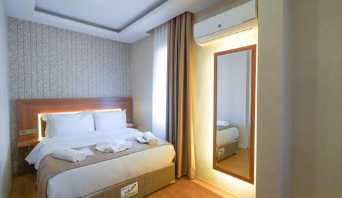 Standard Double or Twin Room, City View