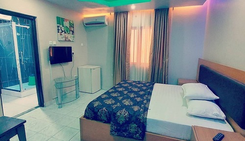 Signature Room