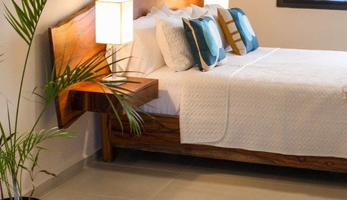 Deluxe Room, 1 Queen Bed