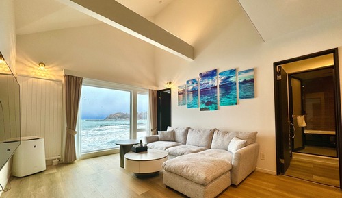 Basic Suite, Sea View