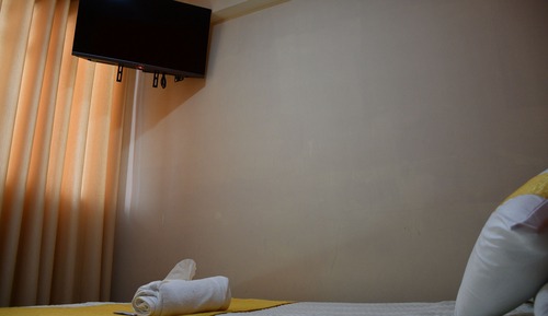Economy Single Room, Shared Bathroom
