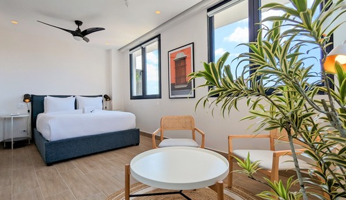 Apartment (2F)