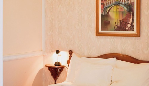 Comfort Suite, River View