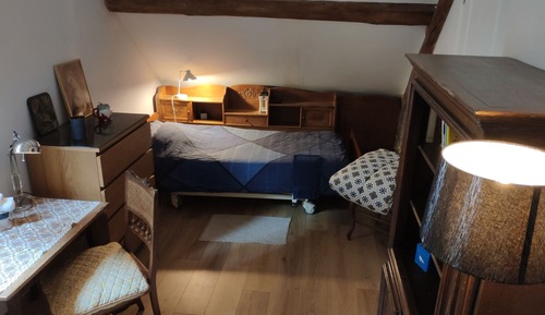 Twin Room, Shared Bathroom (Chambre Clocher)