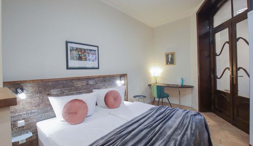Premium Room