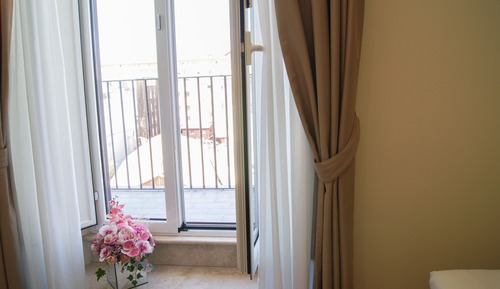 Suite, Balcony, City View