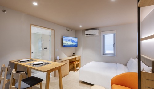 Deluxe Stay Room