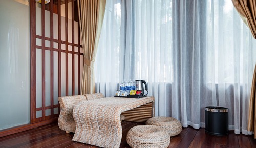 Deluxe Bungalow, Lake View
