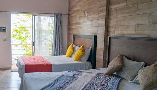 Family Room, Multiple Beds, Lagoon View