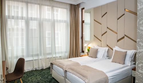 Deluxe Double or Twin Room