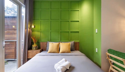 Deluxe Studio, 1 Queen Bed, Balcony, City View