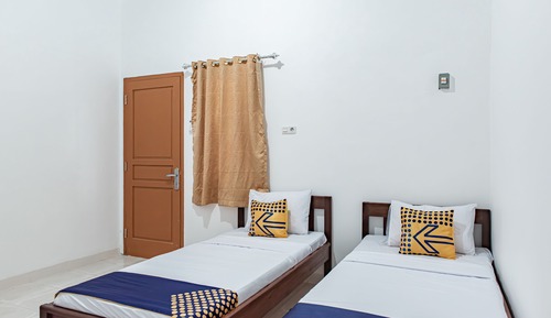 Economy Twin Room