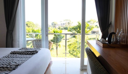 Deluxe Double Room, 1 King Bed, Terrace, Garden View