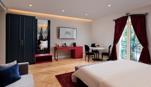 Junior Room
