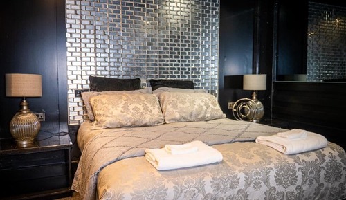 Premium Suite