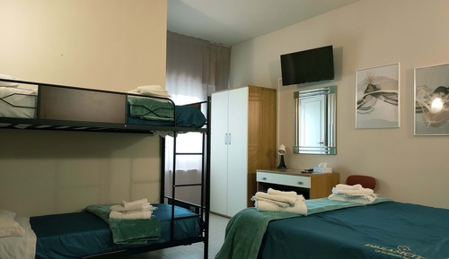 Classic Quadruple Room