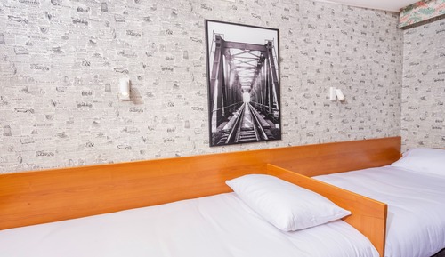 Standard Twin Room