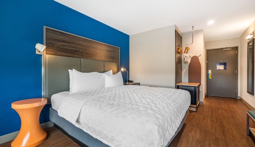 Room, 1 King Bed, Accessible (Hearing)