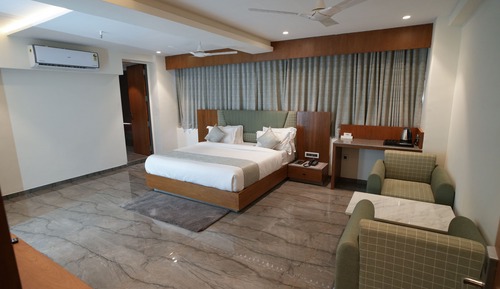 Luxury Suite