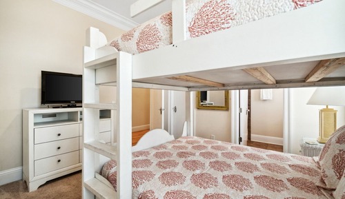 House, 5 Bedrooms, Ocean View