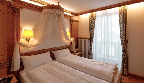 Classic Double Room (piccola, con balcone)