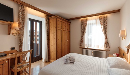 Classic Double Room, Mountain View