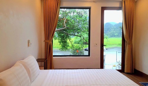 Basic Room, River View