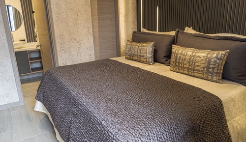 Luxury Apartment