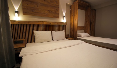 Triple Room
