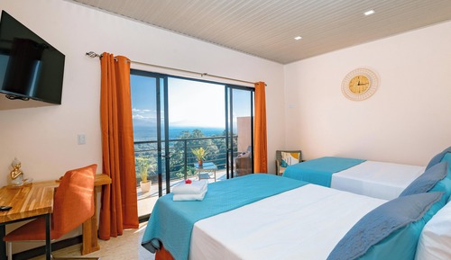Deluxe Quadruple Room