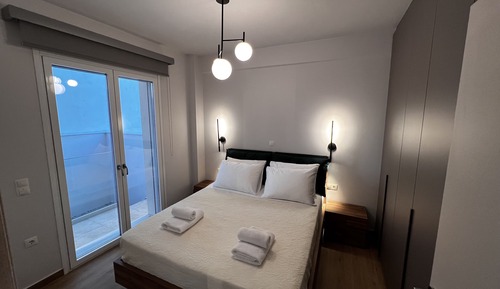 Panoramic Apartment (Avra)