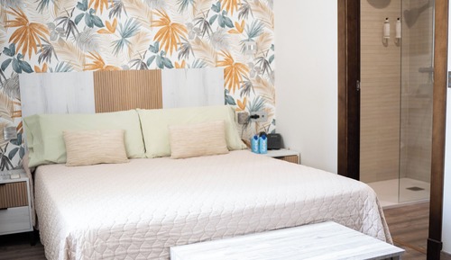 Superior Single Room, 1 Double Bed, Ensuite, Courtyard View