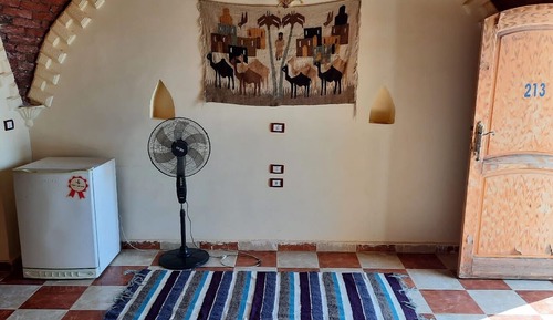 Economy Room