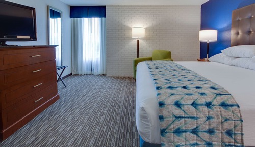 Suite, 1 King Bed with Sofa bed, Refrigerator & Microwave (Upper Floor, Oversized)
