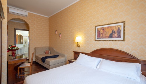 Classic Triple Room