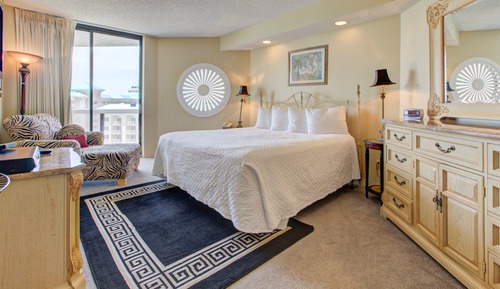 Condo, 2 Bedrooms