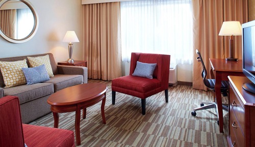 Suite, 1 Bedroom, Balcony, Courtyard View (Hearing Accessible)
