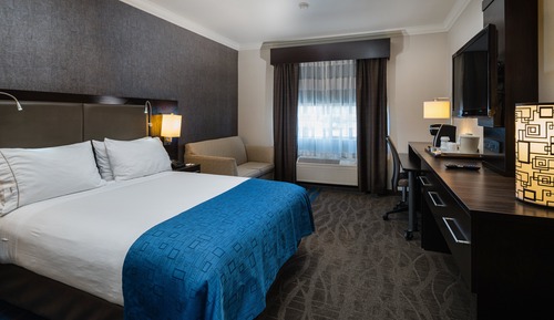 Standard Room, 1 Queen Bed, Accessible (Communication)