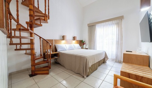 Family Room, Multiple Beds