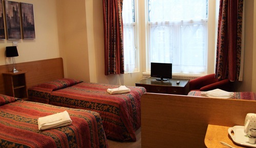 Triple Room