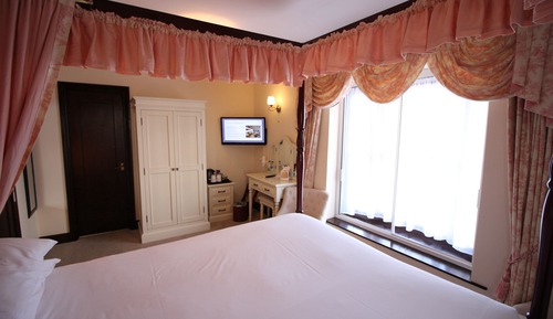 Superior Double Room, Ensuite (Four Poster )