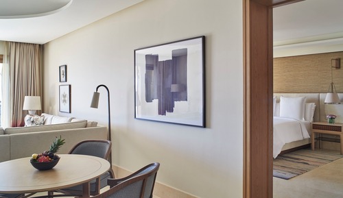 Suite, 1 King Bed (Four Seasons)