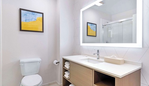 Suite, 2 Queen Beds, Non Smoking