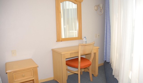 Room (Cama King)