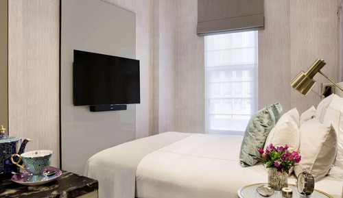 Classic Room, 1 King Bed